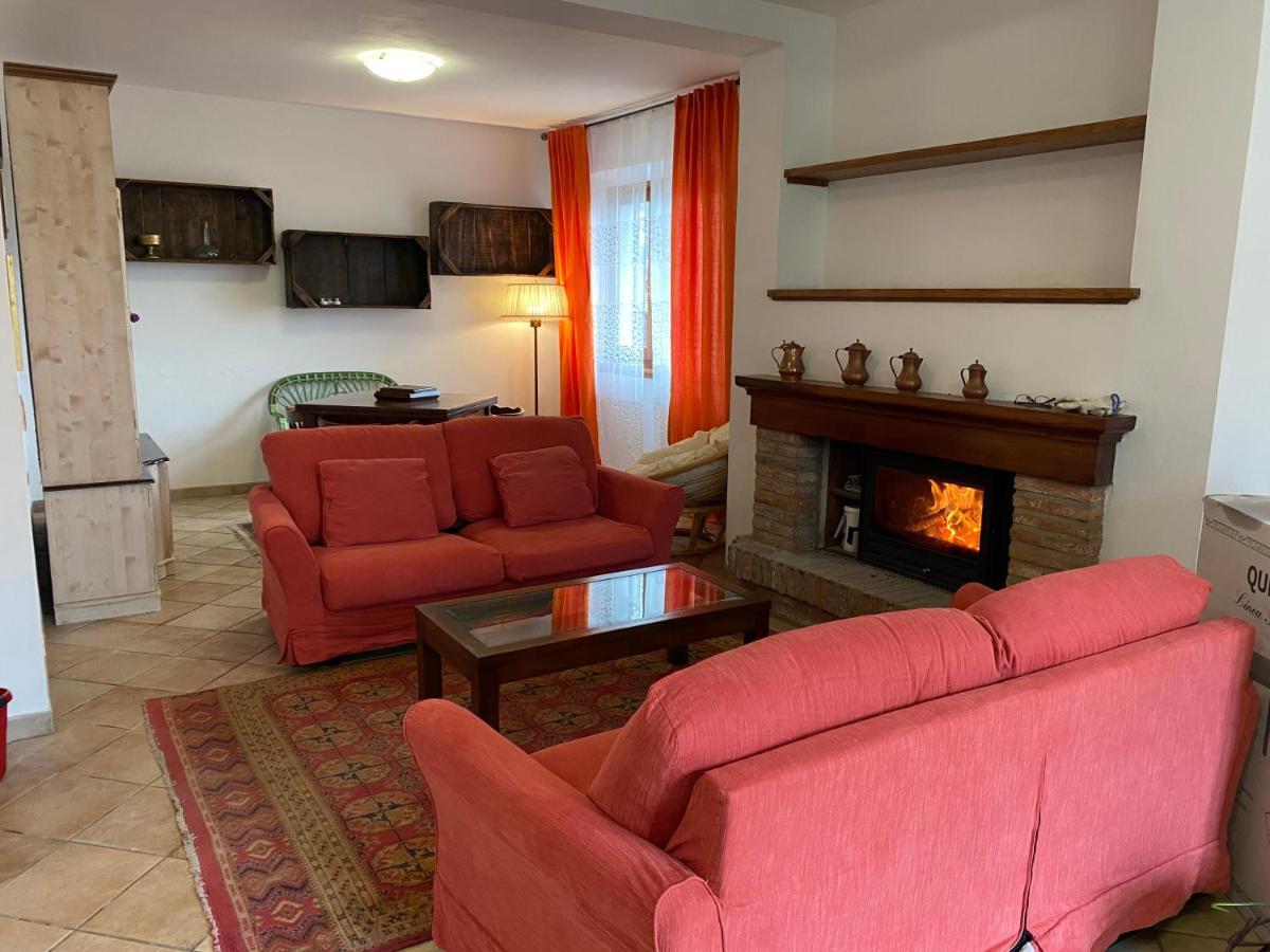 Agriturismo Borgo Nuovo Di Mulinelli อาเรซโซ ภายนอก รูปภาพ