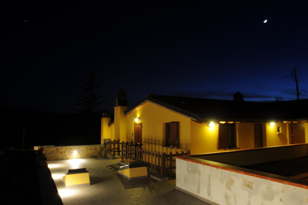 Agriturismo Borgo Nuovo Di Mulinelli Villa อาเรซโซ ภายนอก รูปภาพ