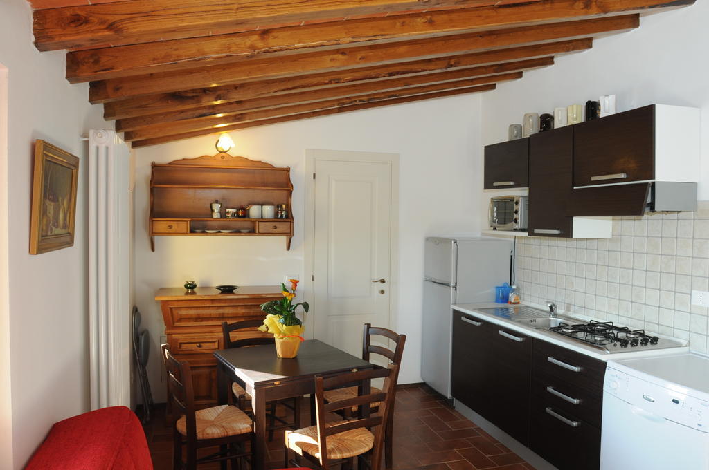 Agriturismo Borgo Nuovo Di Mulinelli อาเรซโซ ห้อง รูปภาพ
