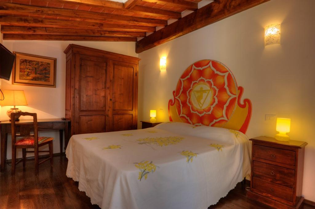 Agriturismo Borgo Nuovo Di Mulinelli อาเรซโซ ภายนอก รูปภาพ