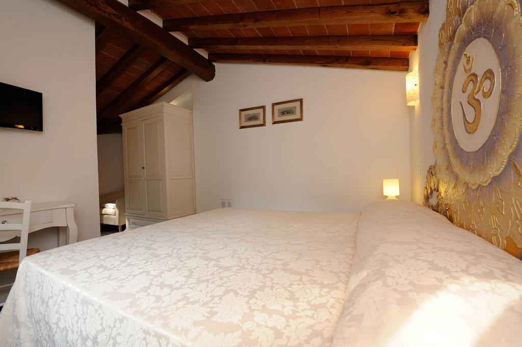 Agriturismo Borgo Nuovo Di Mulinelli อาเรซโซ ภายนอก รูปภาพ