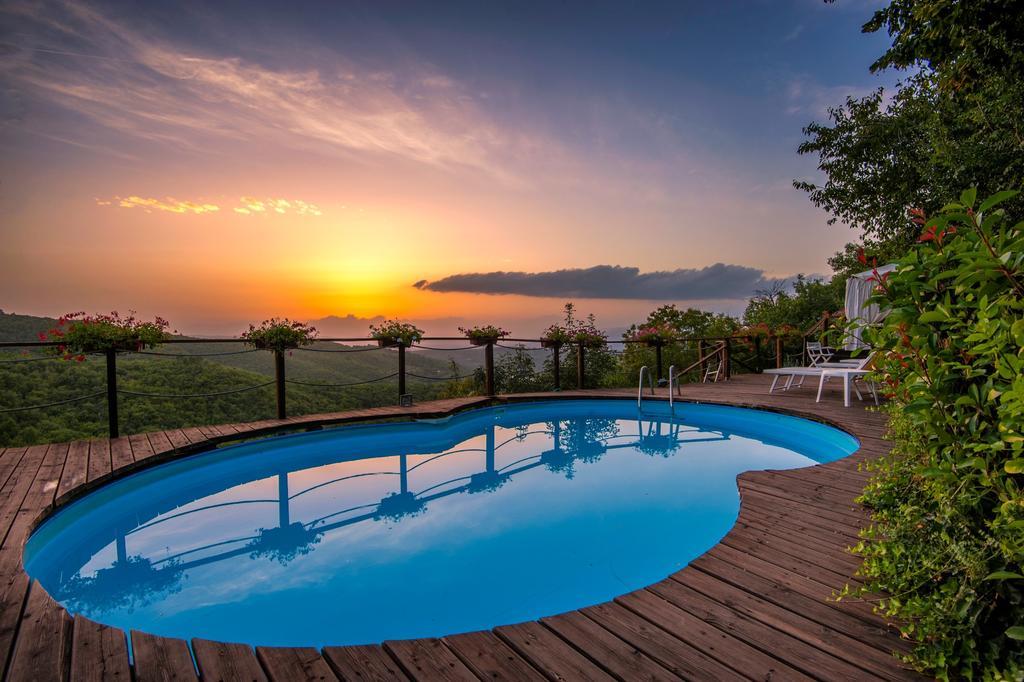 Agriturismo Borgo Nuovo Di Mulinelli อาเรซโซ ภายนอก รูปภาพ
