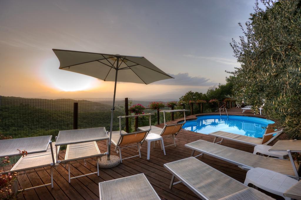 Agriturismo Borgo Nuovo Di Mulinelli อาเรซโซ ภายนอก รูปภาพ