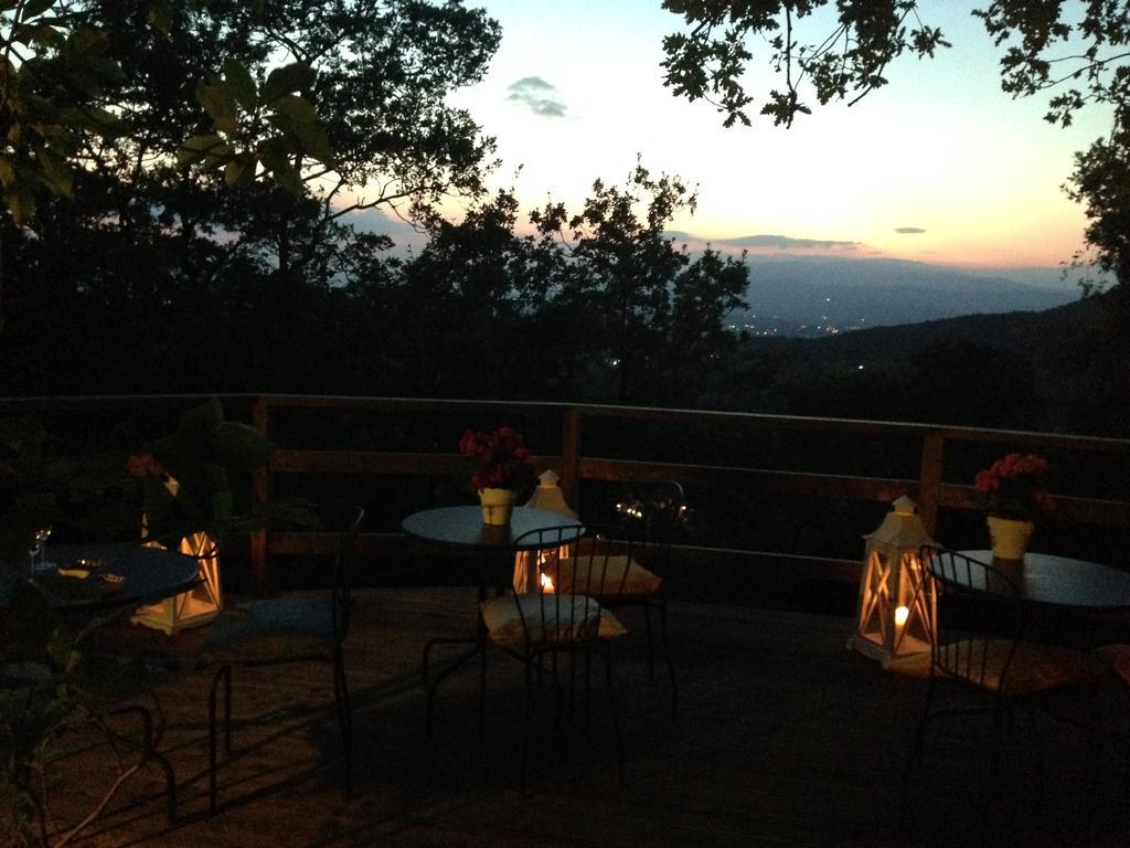 Agriturismo Borgo Nuovo Di Mulinelli อาเรซโซ ภายนอก รูปภาพ