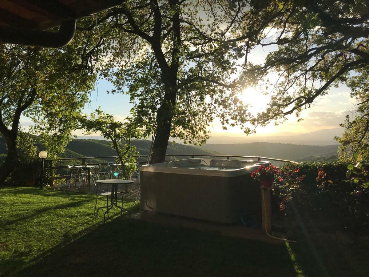 Agriturismo Borgo Nuovo Di Mulinelli อาเรซโซ ภายนอก รูปภาพ
